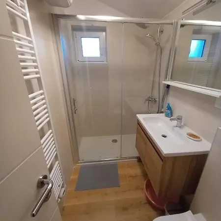 Apartmani Luni Premantura Buitenkant foto